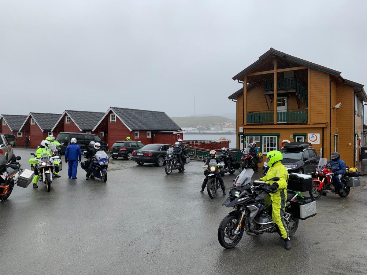 Adventure Camp Mehamn Hotel Exterior photo